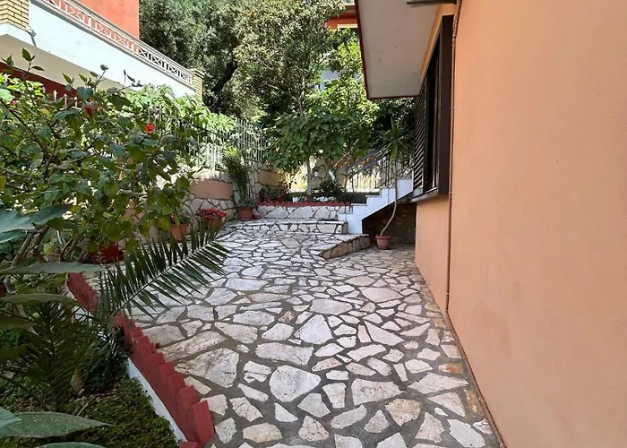 Vasiliki See View Apartments